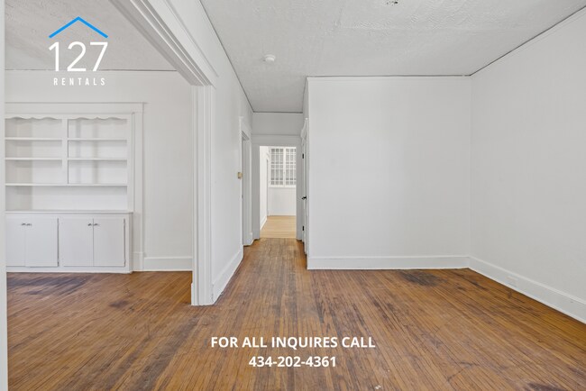 Building Photo - Spacious 2 Bed 1 Bath Duplex in Lynchburg