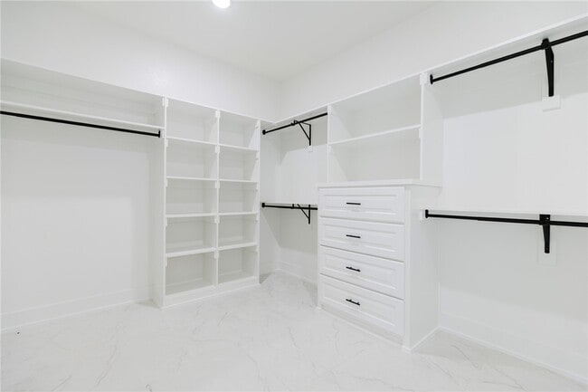 Building Photo - 808 Kelley Ann St