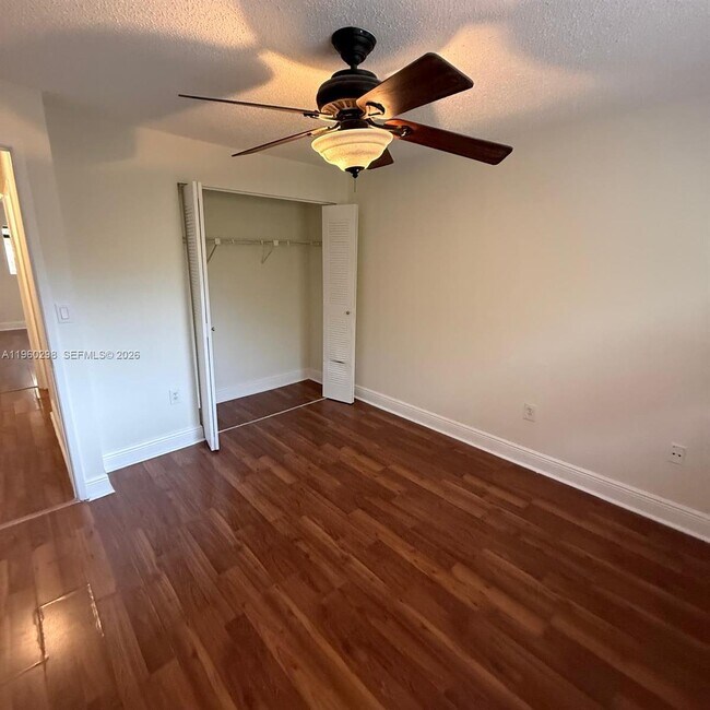 Building Photo - 8260 SW 149th Ct