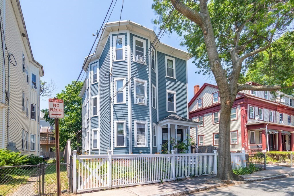 Building Photo - 127 Cherry St