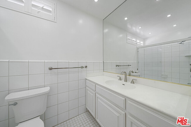 Building Photo - 1144 17th St