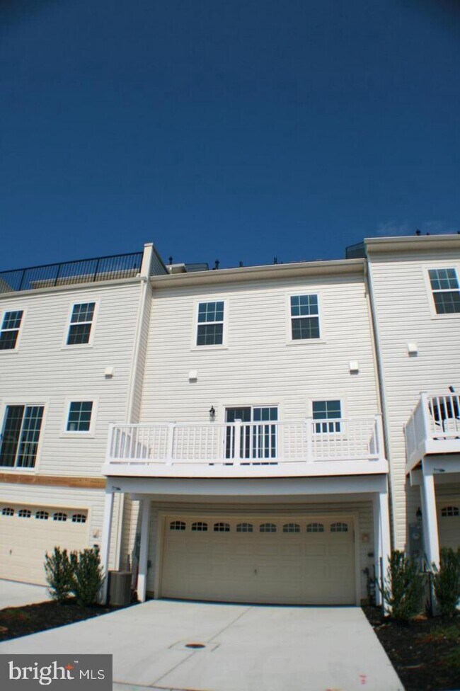 Building Photo - 7577 Crowley St