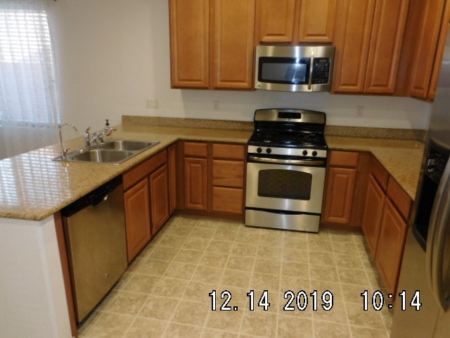 Building Photo - 728 Calamus Palm Pl