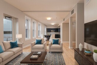 Building Photo - Putnam Block Winslow – One-Bedroom with Te...