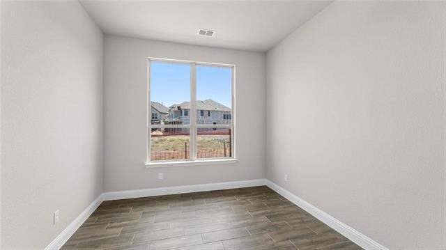 Building Photo - 3804 Malibu Dr