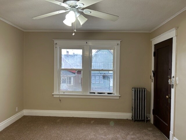 Building Photo - 300 Roesch Ave