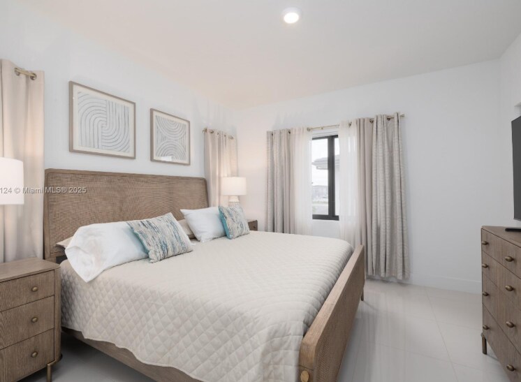 Building Photo - 1184 NW 2nd Ln