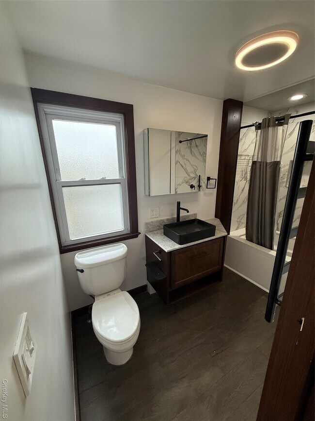 Building Photo - 51 Mt Joy Pl