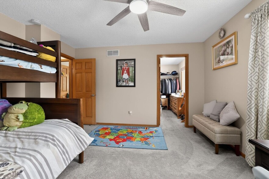 Building Photo - 595 Mercury Cir