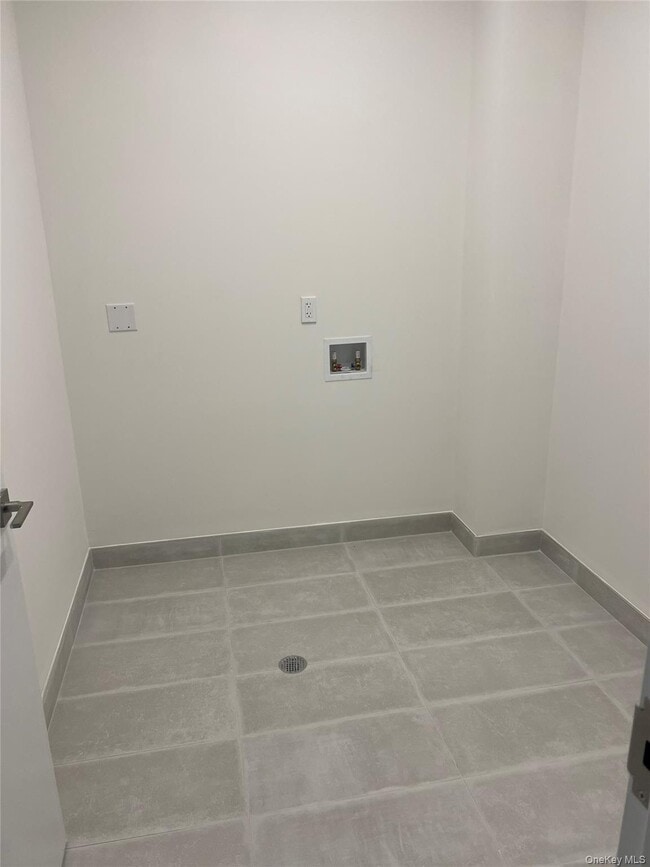 Building Photo - 518 Thatford Ave