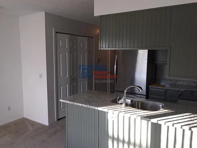 Building Photo - 1743 S Blackhawk Way