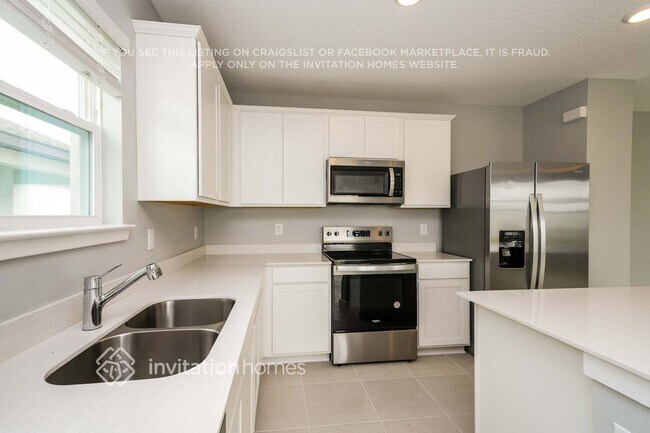Building Photo - 4141 Obsidian Dr