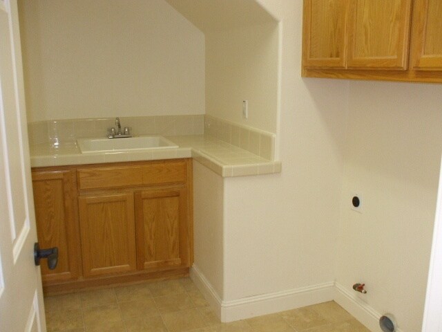 Building Photo - Fabulous Serrano Home