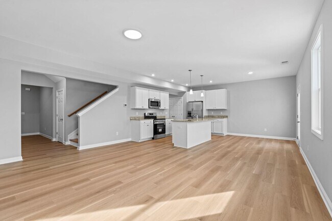 Building Photo - 109 Lambert Fld