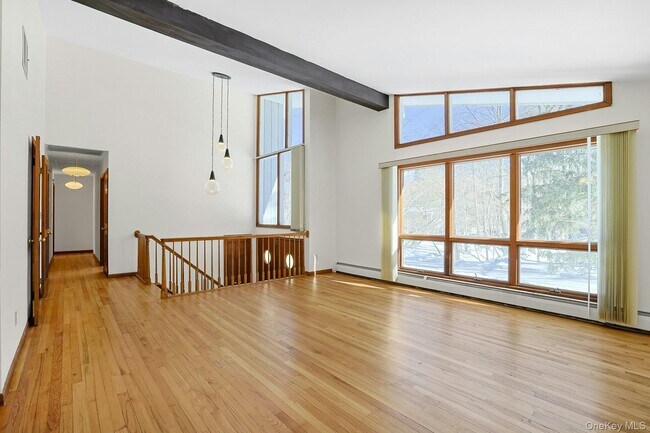 Building Photo - 4 Sassi Dr