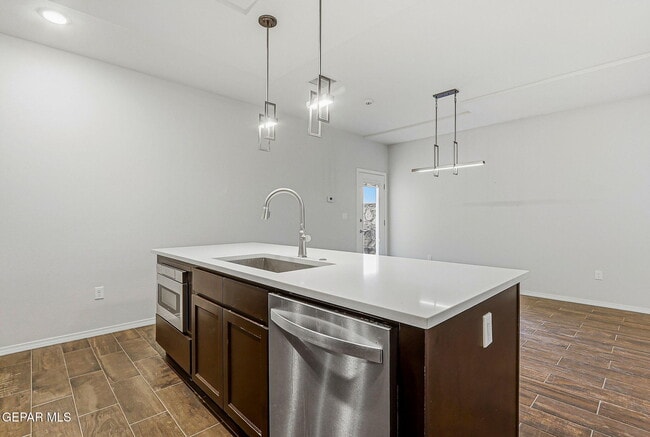 Building Photo - 14804 John McNeely Ave