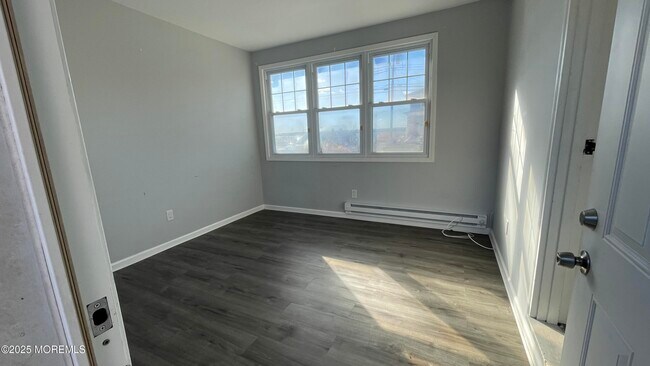 Building Photo - 198 Bay Stream Dr