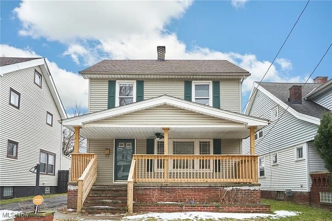 Building Photo - 8606 Vineyard Ave