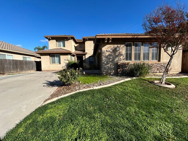 Primary Photo - 5208 Harness Ct