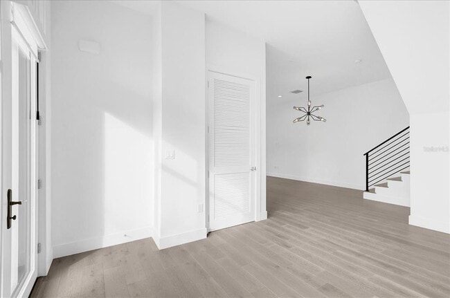 Building Photo - 1776 Mondrian Cir