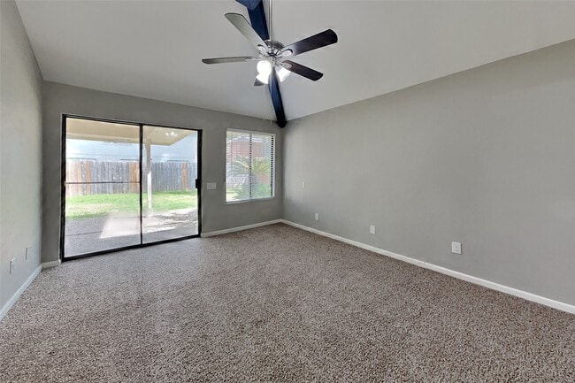 Building Photo - 8607 Pines Pl Dr
