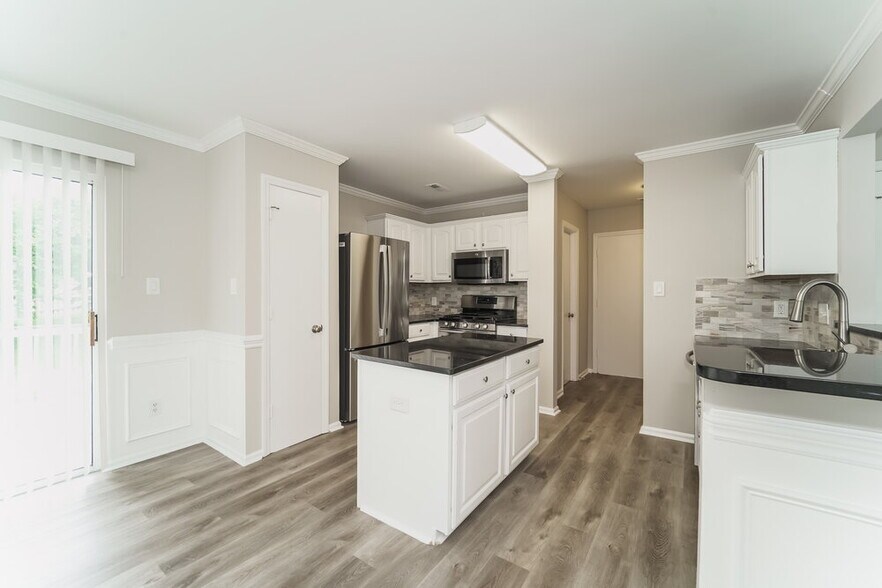 Building Photo - 10436 Katie Creek Ct