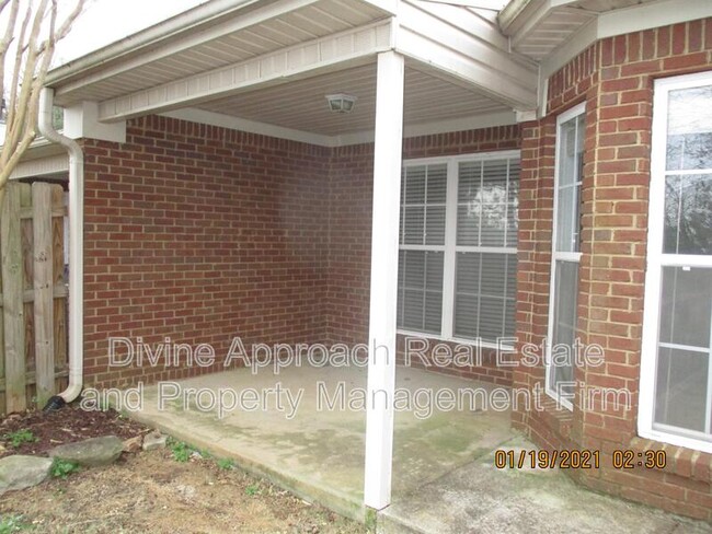 Building Photo - 127 Hayesbury Ct