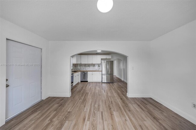 Building Photo - 6044 Funston St