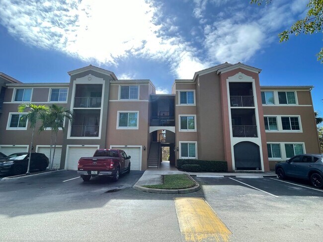 Building Photo - ANNUAL RENTAL - RESERVE AT NAPLES -2 BED 2...