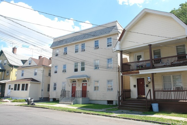 Building Photo - 76-78 W Cherry St