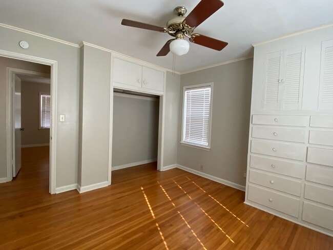 Building Photo - 3 bedroom House