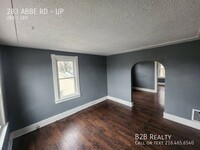 Building Photo - Charming 2-Bedroom Property in Prime Location