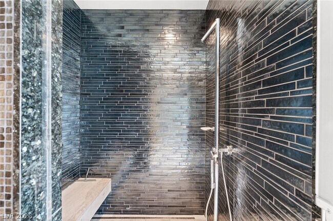 Building Photo - 3750 S Las Vegas Blvd