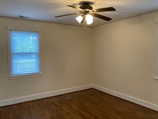 Building Photo - 2831 Burney Dr