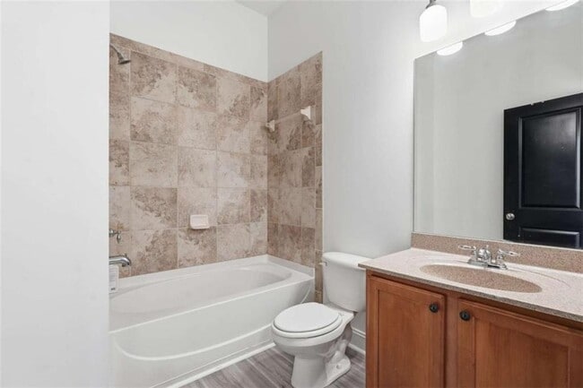 Building Photo - 9931 Mancunian Way