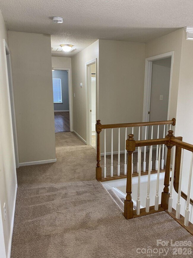 Building Photo - 10603 Old Bridge Ln