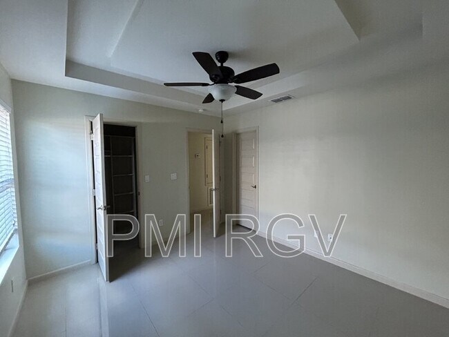 Building Photo - 1207 Upas Dr