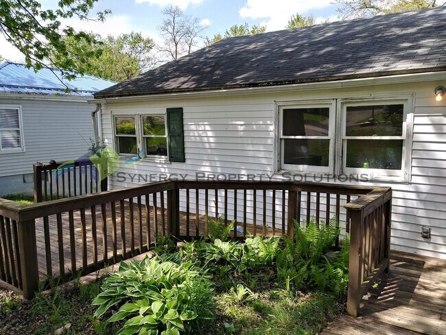 Building Photo - Madison Ranch
