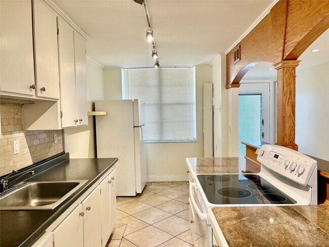 Building Photo - 2998 NW 48th Terrace