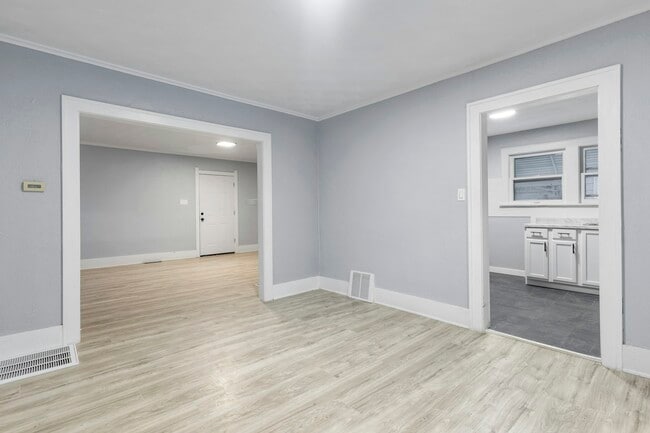 Building Photo - 1728 Berkshire Pl