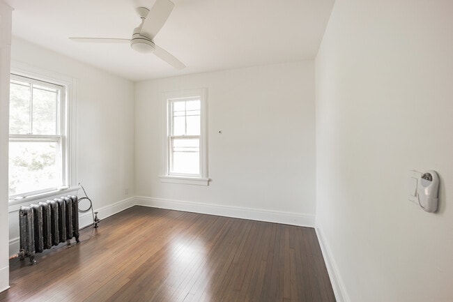 Building Photo - 62 Shrewsbury Ave