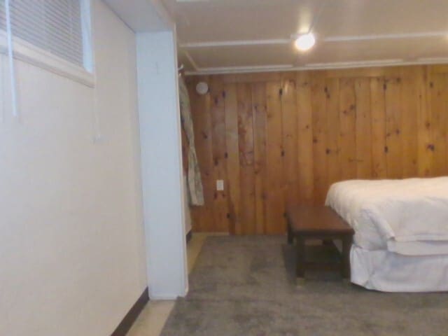 wall opens to closet - 102 W College St