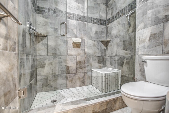 Building Photo - 8647 E Devonshire Ave