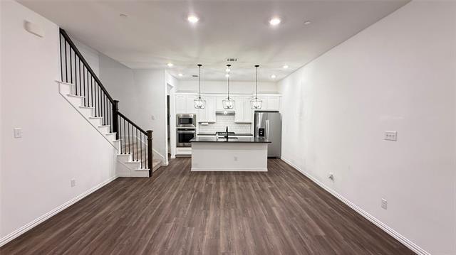 Building Photo - 9943 Hennings St