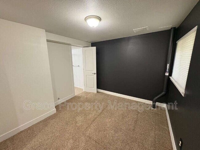 Building Photo - 14221 E Radcliff Cir