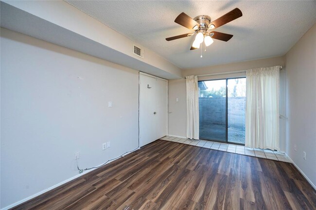 Building Photo - 13483 Garden Grove
