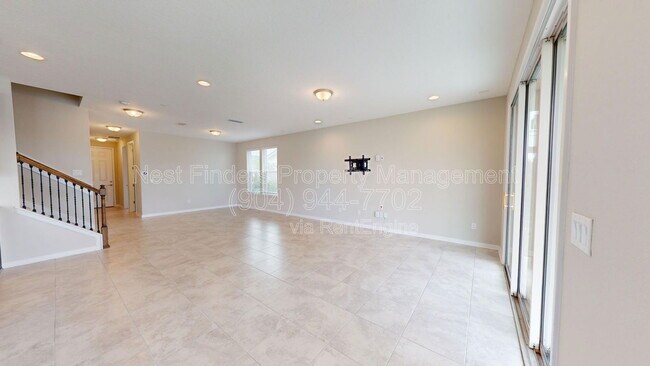 Building Photo - 167 Windermere Way