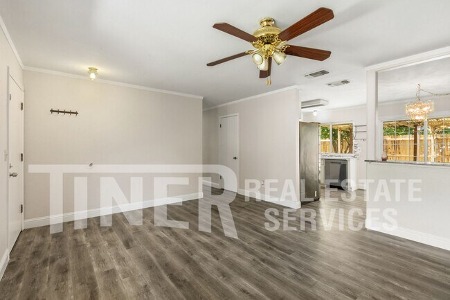 Building Photo - 3525 Cattle Dr