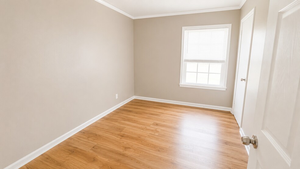 Building Photo - 3687 Windcrest Rd