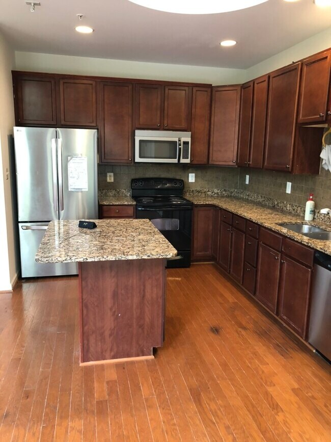 Building Photo - 4875 Atlas Cedar Way